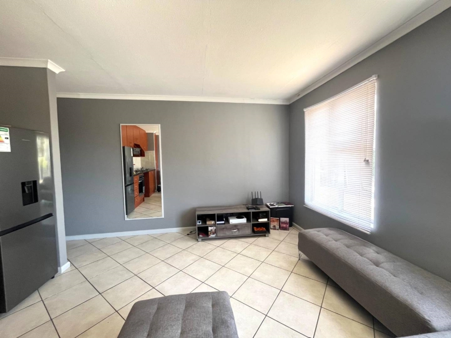 1 Bedroom Property for Sale in Van Der Stel Western Cape